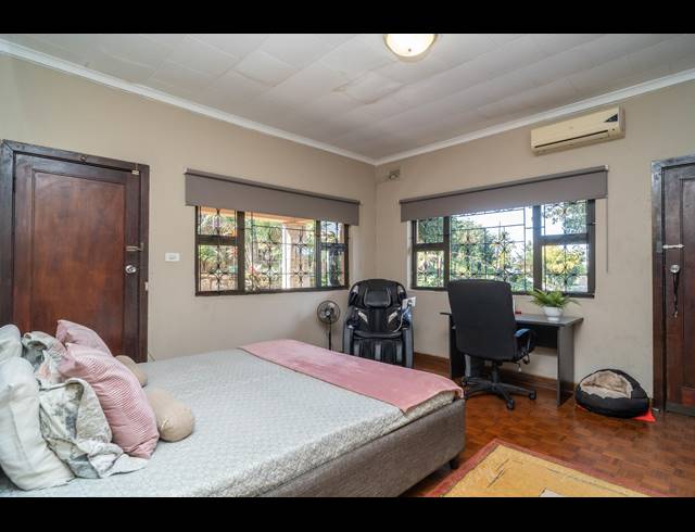 5 BEDROOM HOUSE FOR SALE IN RESERVOIR HILLS